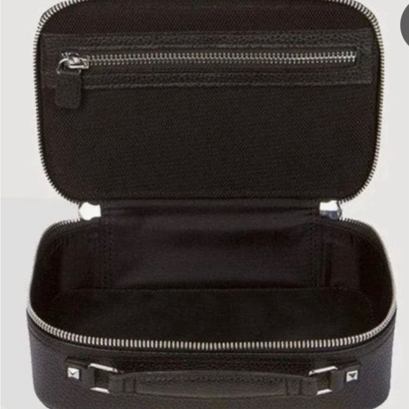 New in box! Bandolier Cameron bag , dust cover and original box ! - Picture 6 of 8